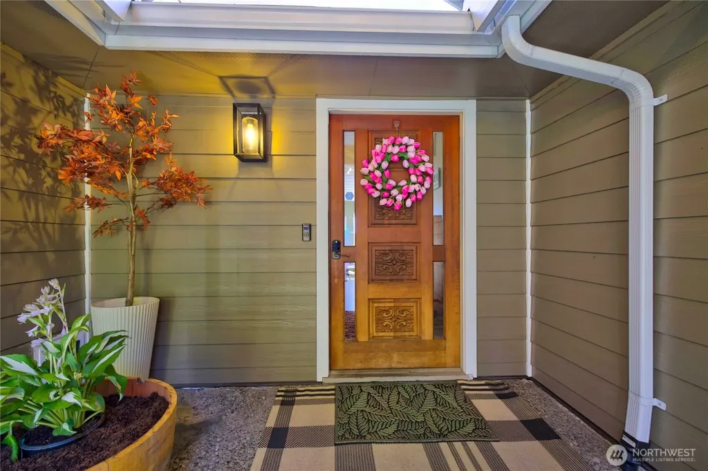 421 Umatilla Drive La Conner WA 98257