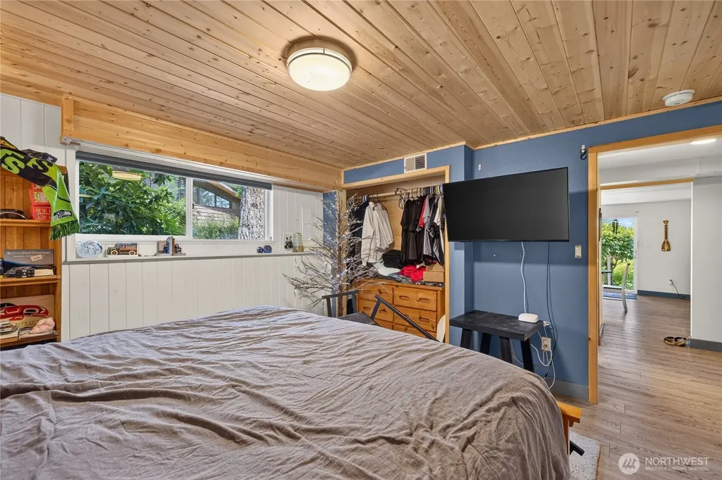 421 Umatilla Drive La Conner WA 98257