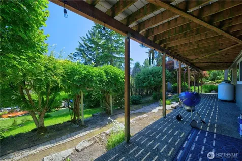 421 Umatilla Drive La Conner WA 98257