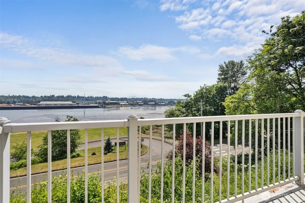 718 Sherman Street NW Olympia WA 98502