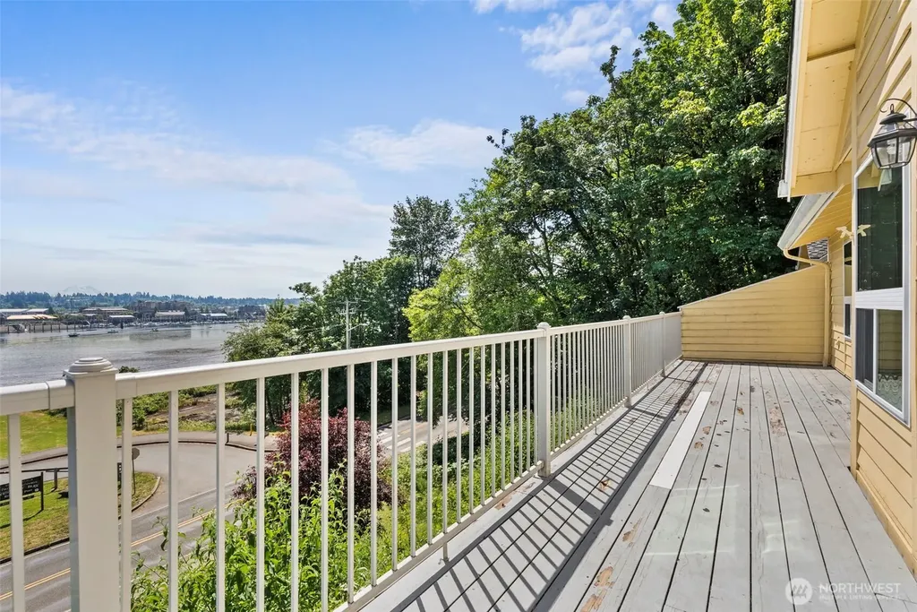 718 Sherman Street NW Olympia WA 98502