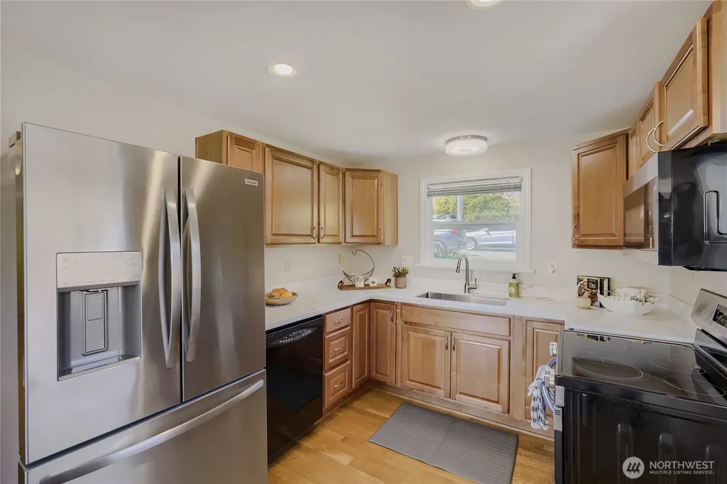 4054 24th Place S Seattle WA 98108