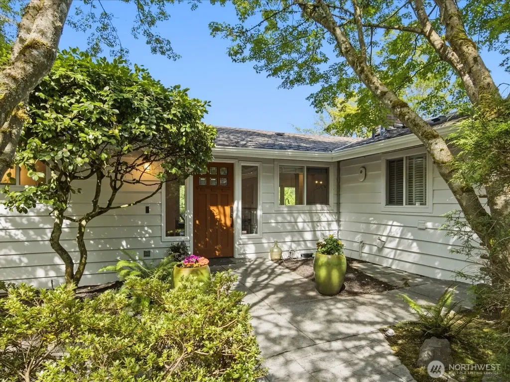 12428 68th Avenue NE Kirkland WA 98034