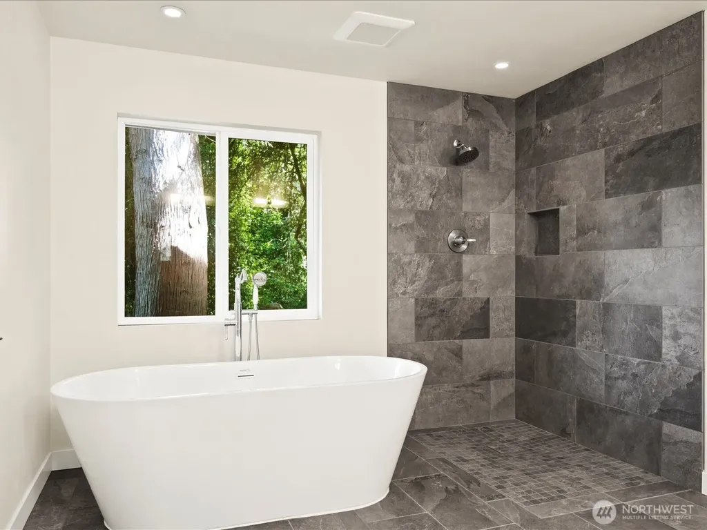 12428 68th Avenue NE Kirkland WA 98034