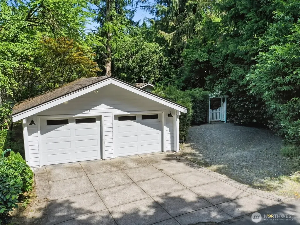 12428 68th Avenue NE Kirkland WA 98034