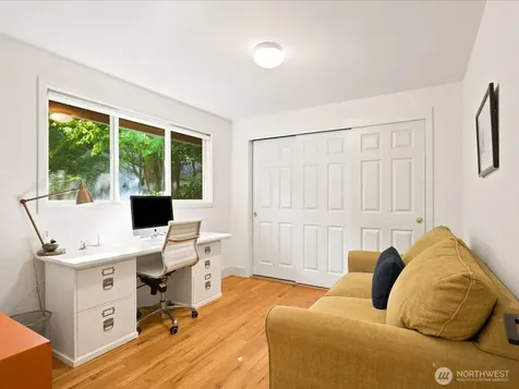 12428 68th Avenue NE Kirkland WA 98034