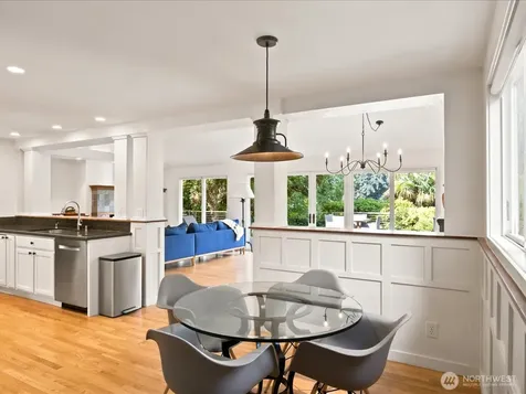 12428 68th Avenue NE Kirkland WA 98034