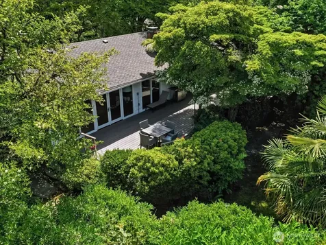 12428 68th Avenue NE Kirkland WA 98034