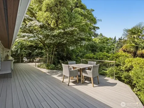 12428 68th Avenue NE Kirkland WA 98034