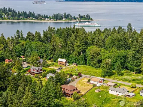 5413 Welfare Avenue NE Bainbridge Island WA 98110
