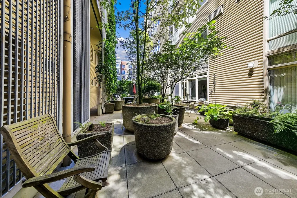 2324 1st Avenue Seattle WA 98121