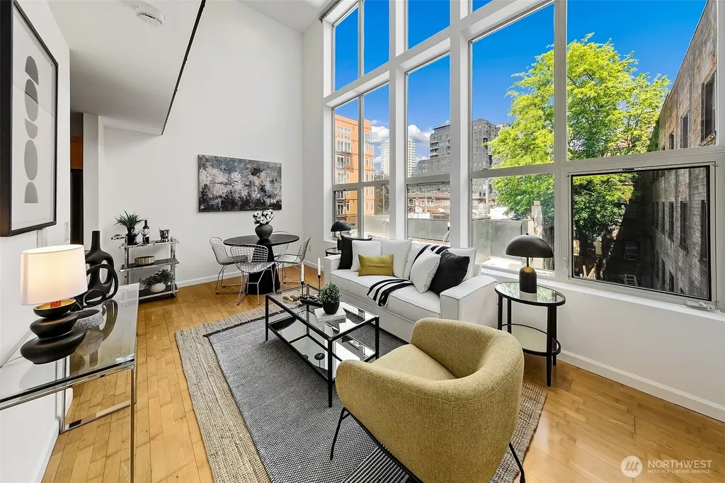 2324 1st Avenue Seattle WA 98121