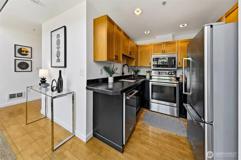 2324 1st Avenue Seattle WA 98121