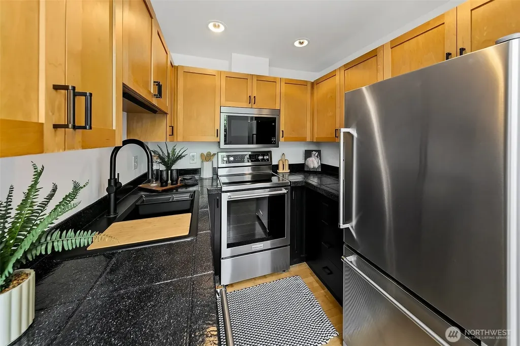 2324 1st Avenue Seattle WA 98121
