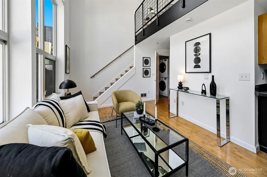 2324 1st Avenue Seattle WA 98121