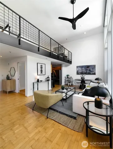2324 1st Avenue Seattle WA 98121