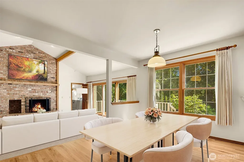 14544 186th Place NE Woodinville WA 98072