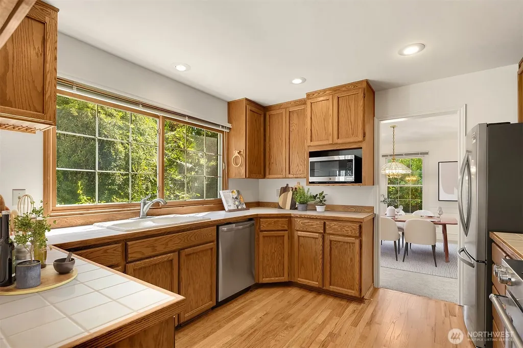 14544 186th Place NE Woodinville WA 98072