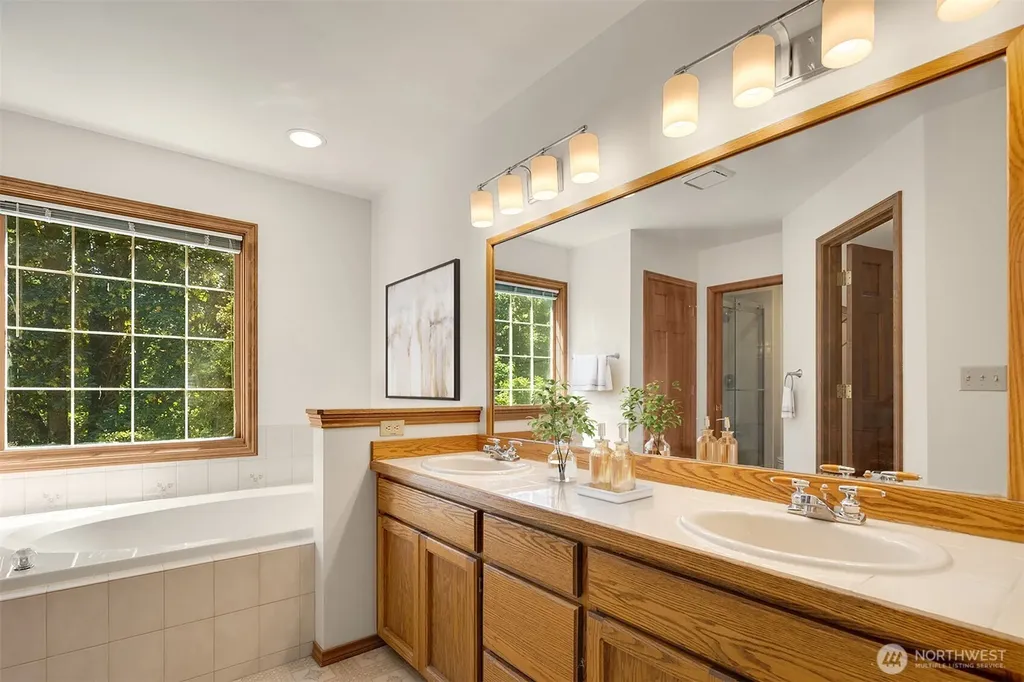 14544 186th Place NE Woodinville WA 98072