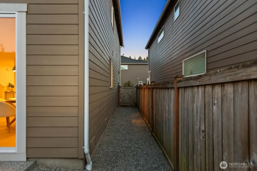 12317 23rd Dr SE Everett WA 98208