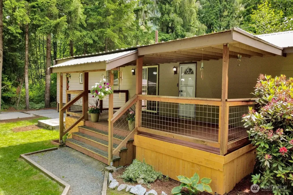 7994 Oregon Trail Maple Falls WA 98266