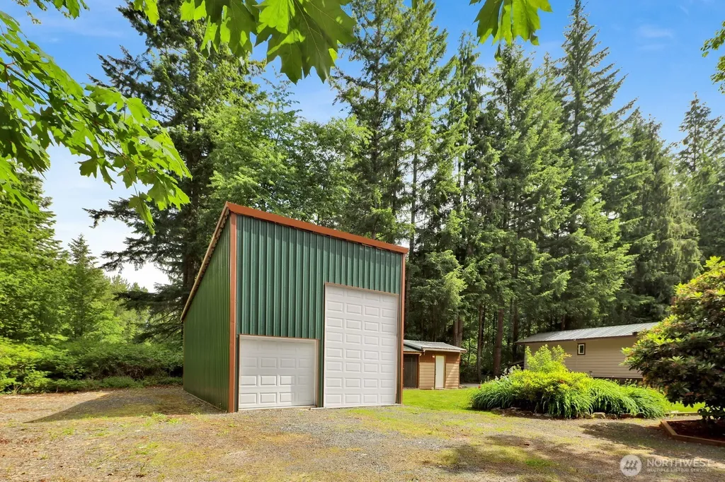 7994 Oregon Trail Maple Falls WA 98266
