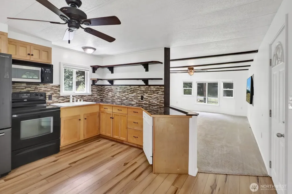 7994 Oregon Trail Maple Falls WA 98266