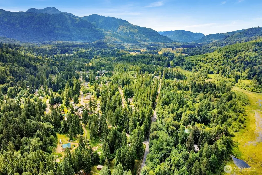 7994 Oregon Trail Maple Falls WA 98266