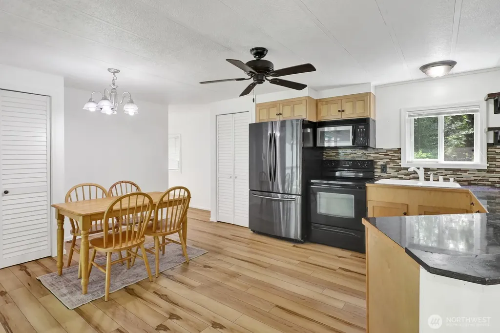 7994 Oregon Trail Maple Falls WA 98266