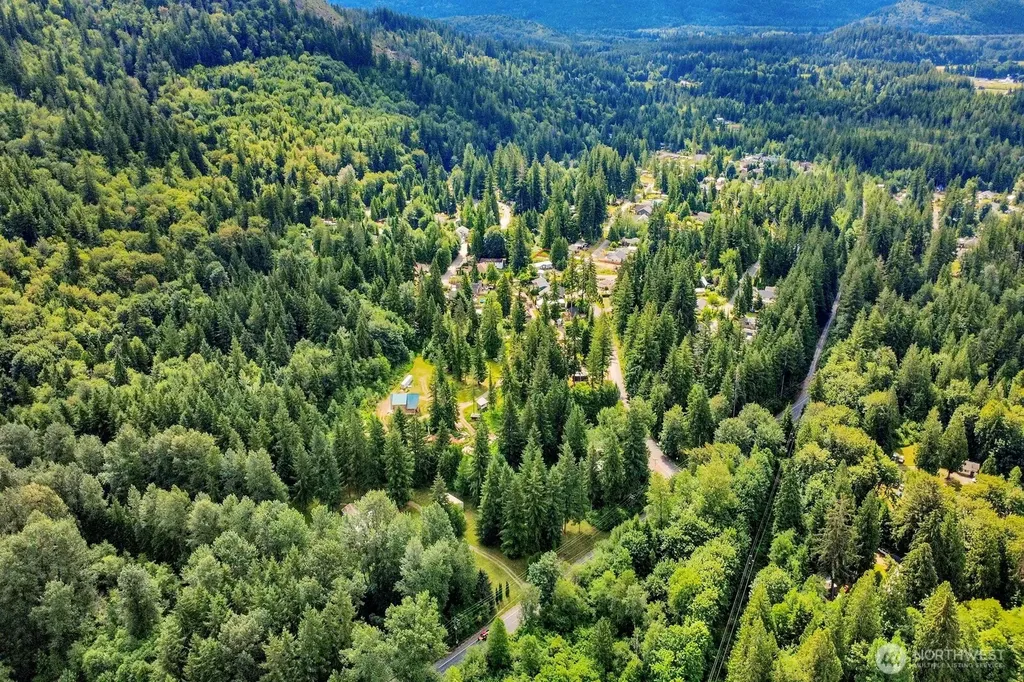 7994 Oregon Trail Maple Falls WA 98266