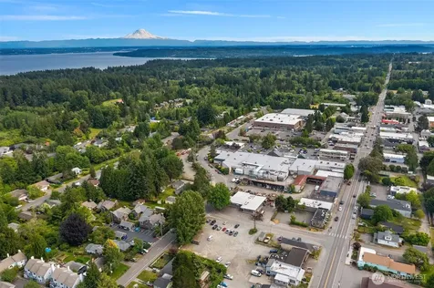 17320 97th Place SW Vashon WA 98070