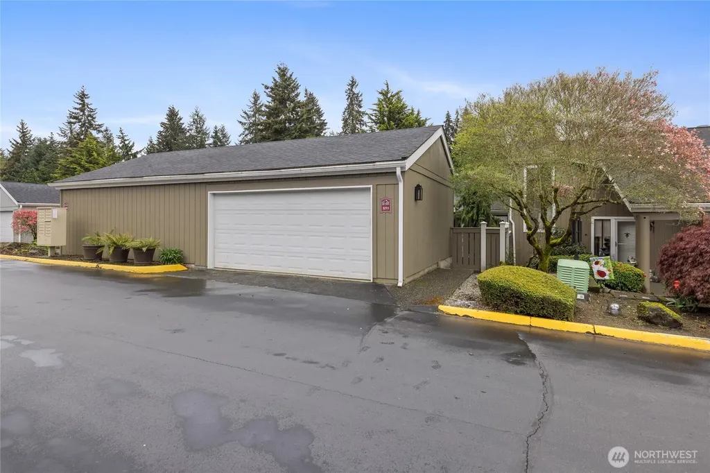 3213 SW 319th Place Federal Way WA 98023