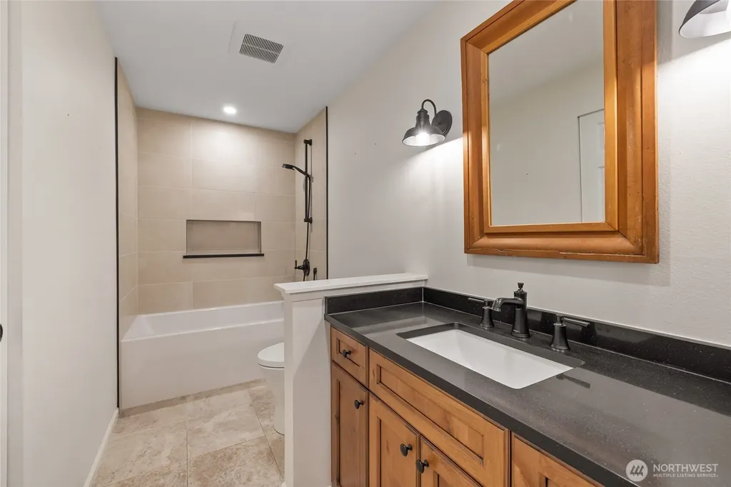 3213 SW 319th Place Federal Way WA 98023