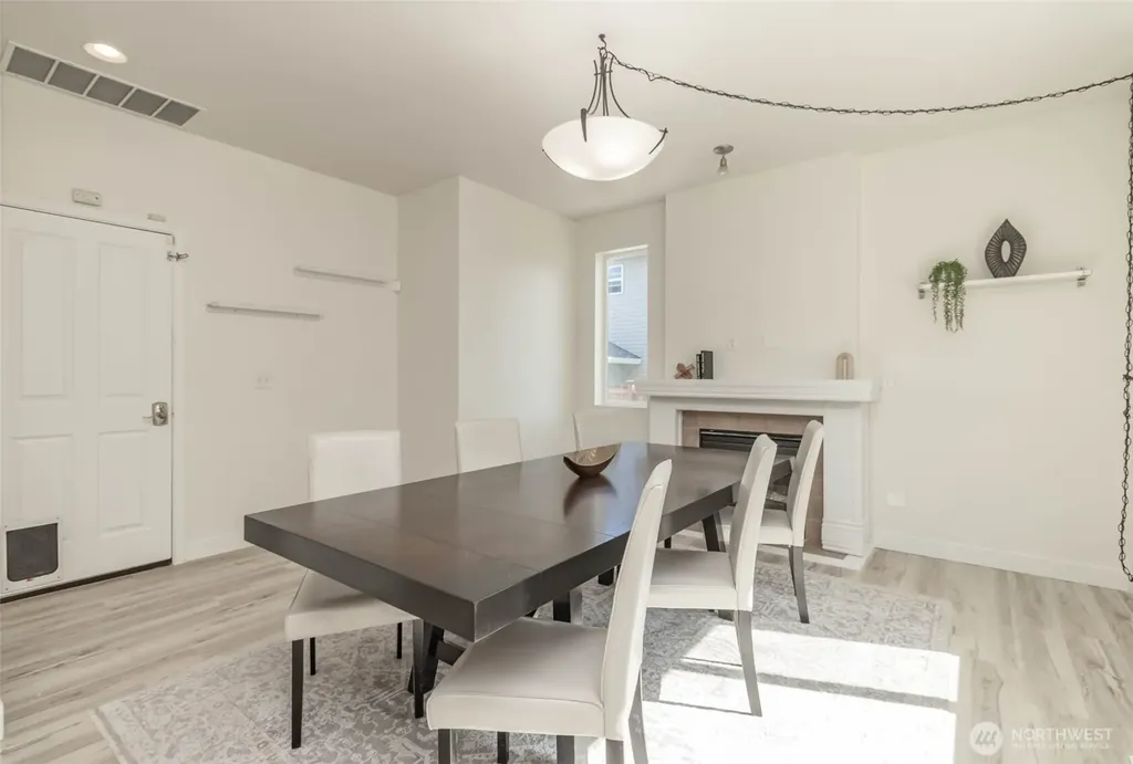 2714 67th Court SE Auburn WA 98092
