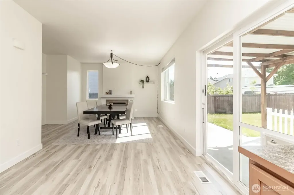 2714 67th Court SE Auburn WA 98092