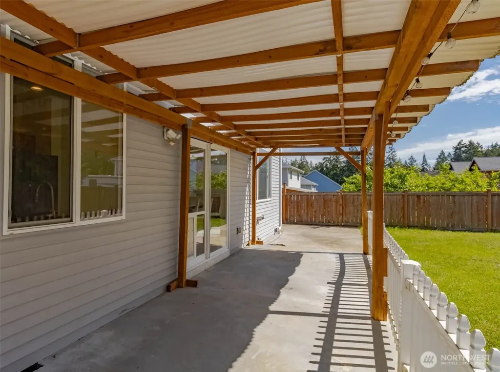 2714 67th Court SE Auburn WA 98092