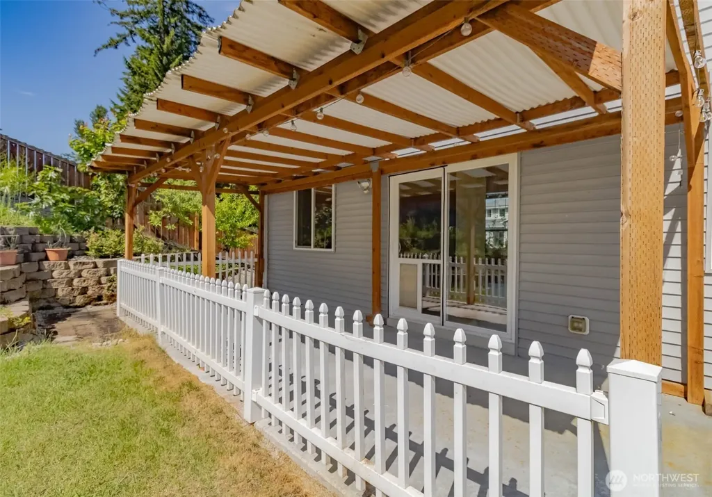 2714 67th Court SE Auburn WA 98092
