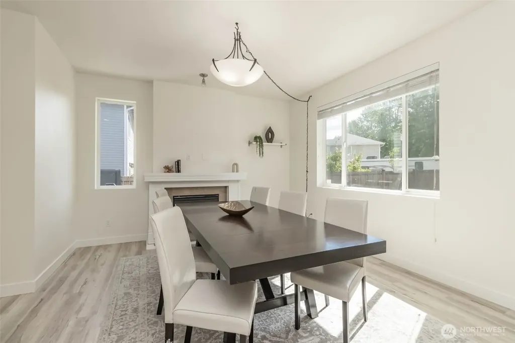 2714 67th Court SE Auburn WA 98092