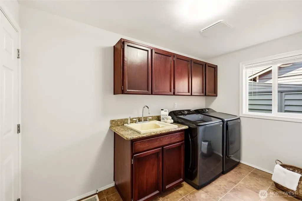 17430 57th Avenue W Lynnwood WA 98037