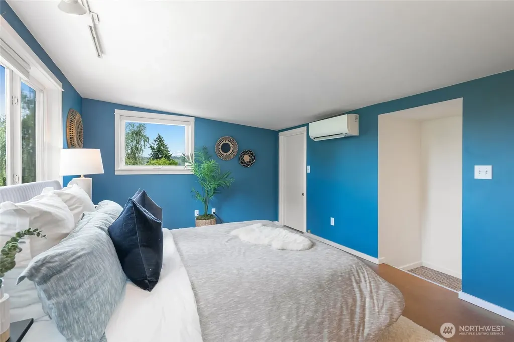 3726 NE 165th Street Lake Forest Park WA 98155