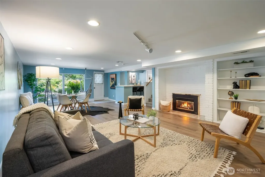 3726 NE 165th Street Lake Forest Park WA 98155