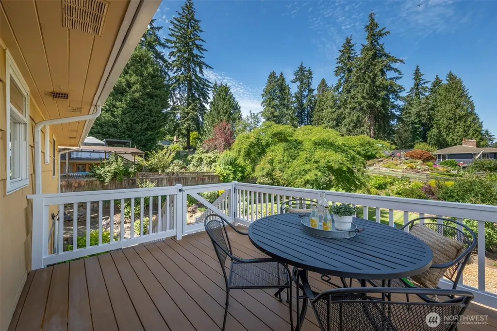 3726 NE 165th Street Lake Forest Park WA 98155