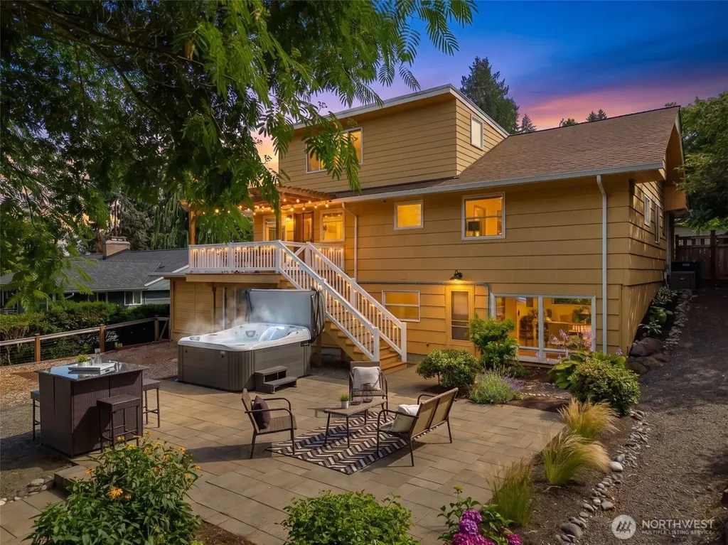 3726 NE 165th Street Lake Forest Park WA 98155