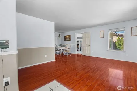 604 Bramble Avenue Omak WA 98841