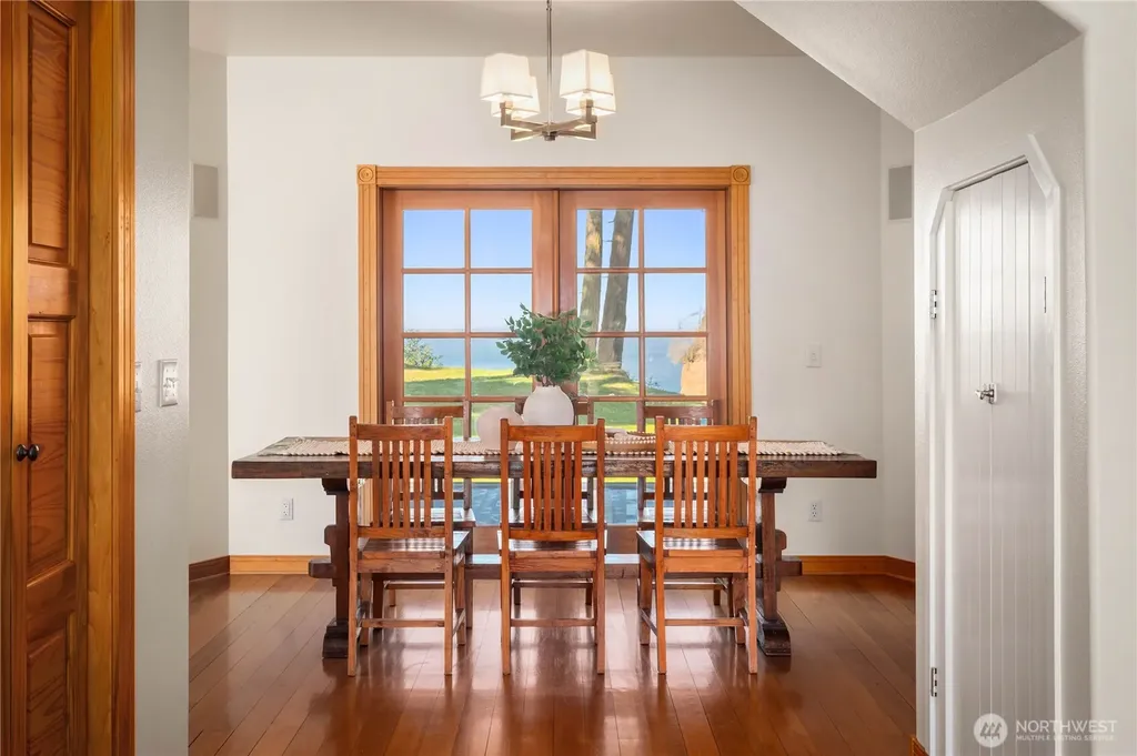 1744 Gasman Road Port Angeles WA 98362