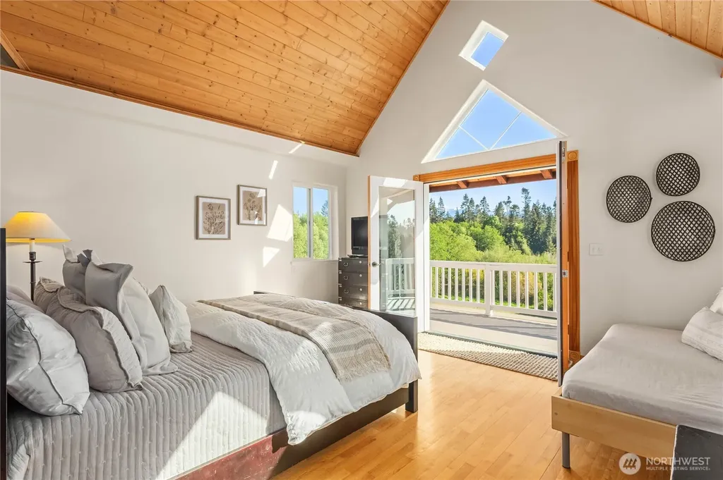 1744 Gasman Road Port Angeles WA 98362