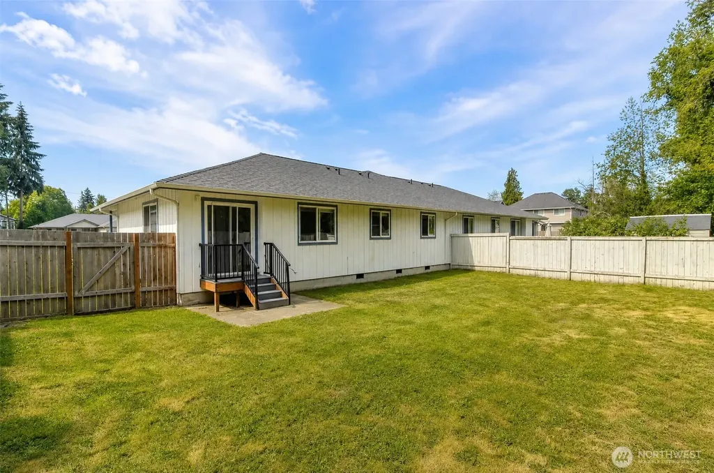 11002 72nd Avenue E Puyallup WA 98373