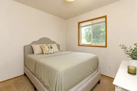11002 72nd Avenue E Puyallup WA 98373