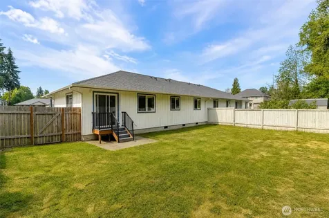 11002 72nd Avenue E Puyallup WA 98373