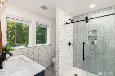 10058 NE Lafayette Avenue Bainbridge Island WA 98110